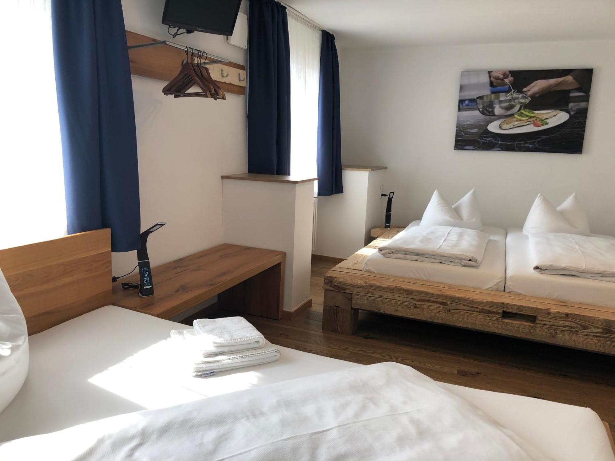 Triple Room,1087306738:JPEG