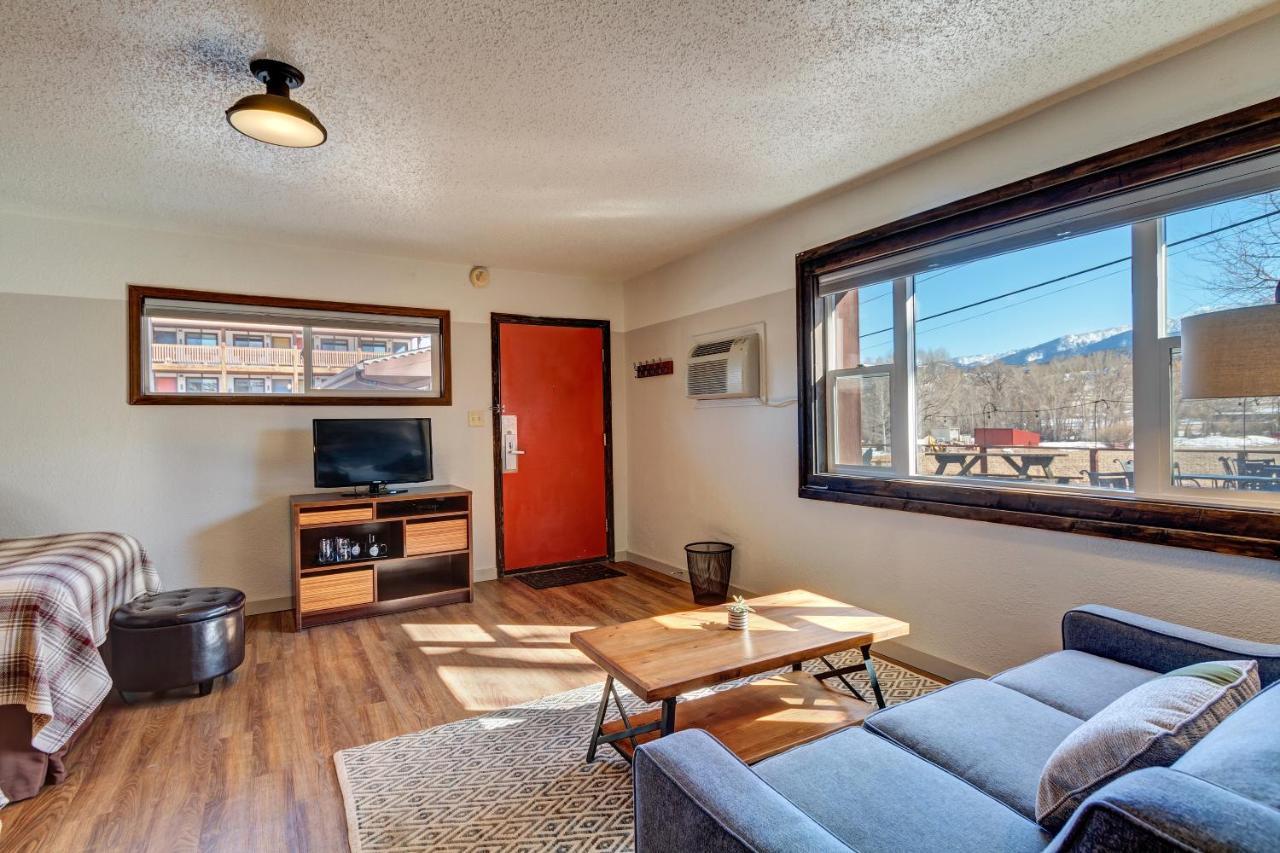 Monarch Family Room