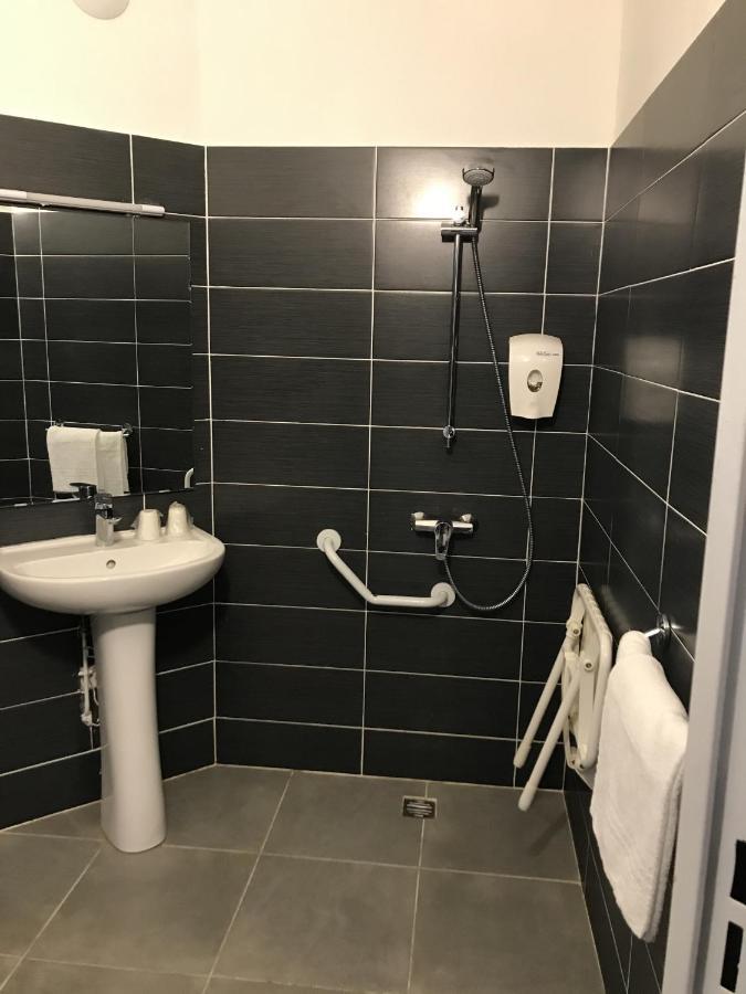 Standard Double Room,1087426705:JPEG