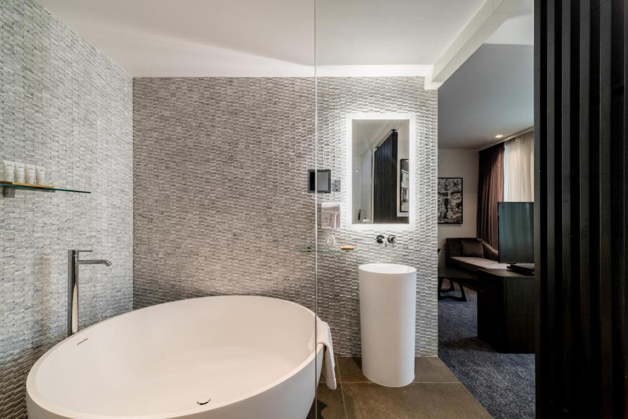Premium Studio Suite,1124232261:JPEG