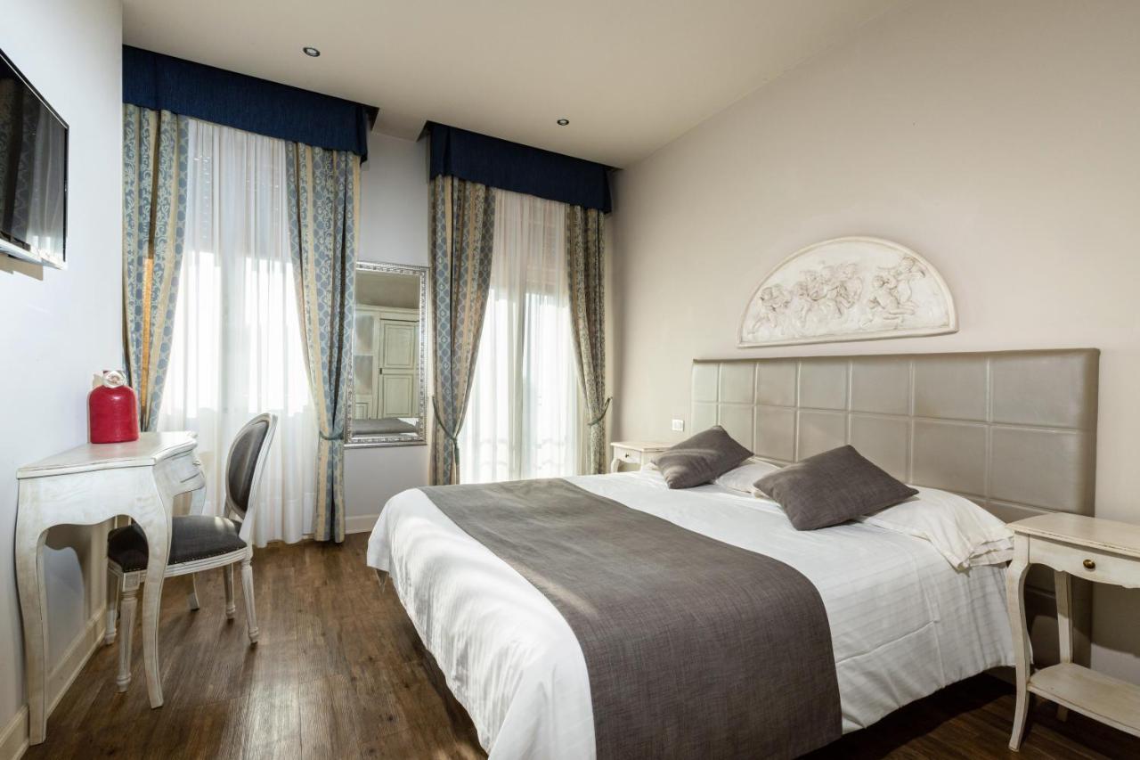 Comfort Double or Twin Room Partial Lake View,1087748149:JPEG