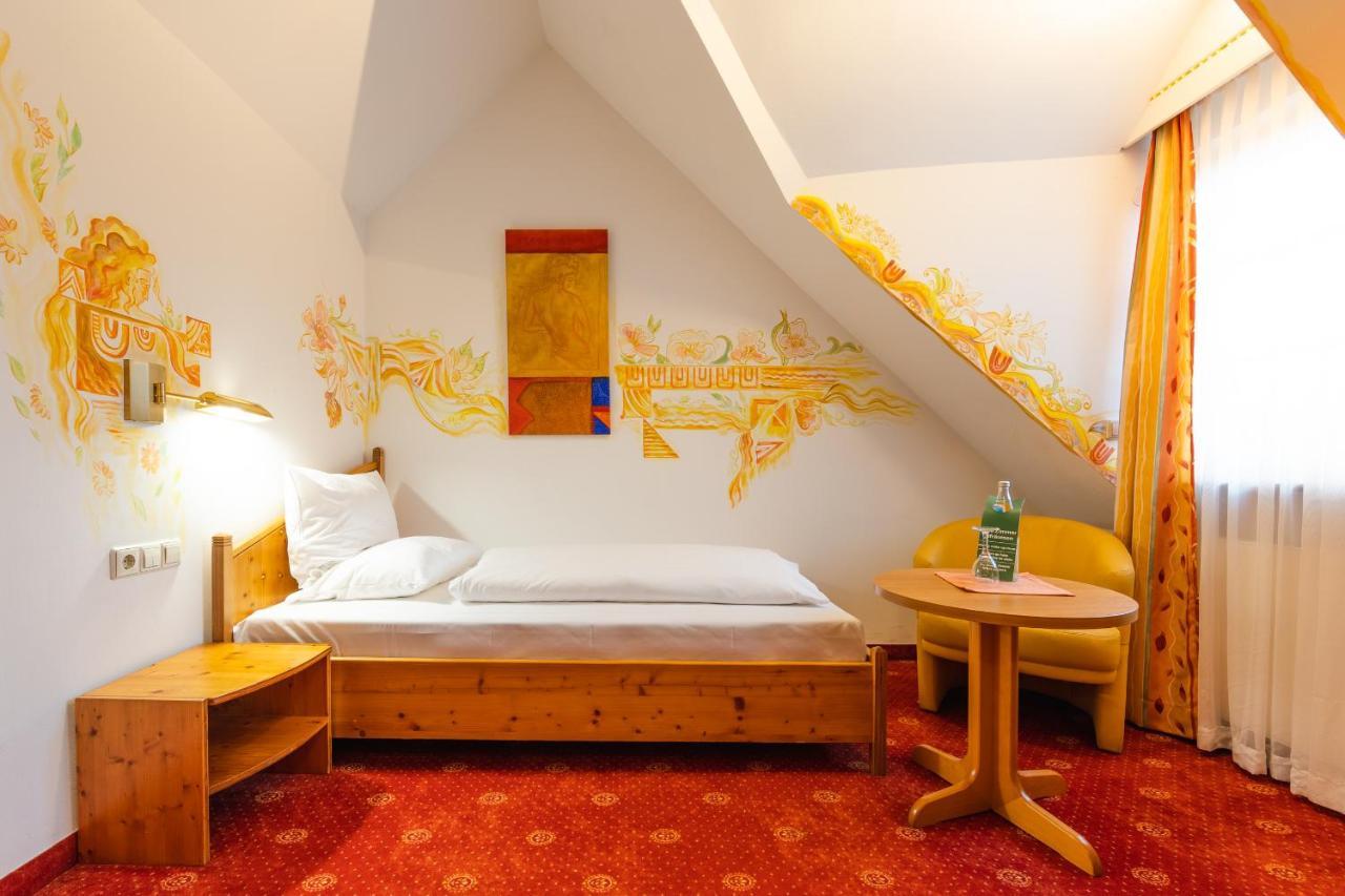 Deluxe Single Room,1087862338:JPEG