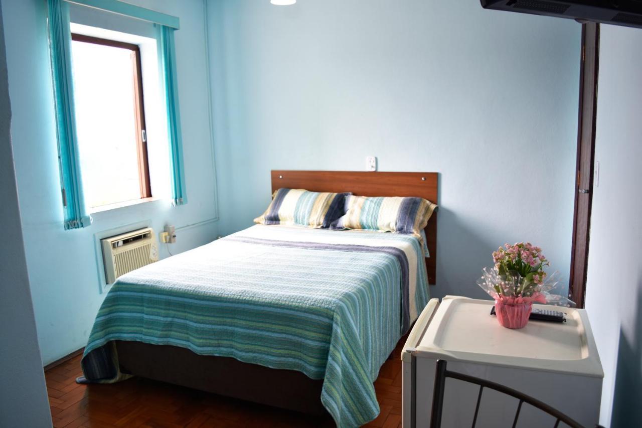 Deluxe Double Room Shower