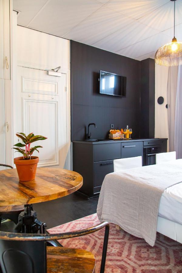Deluxe Double Room Bath
