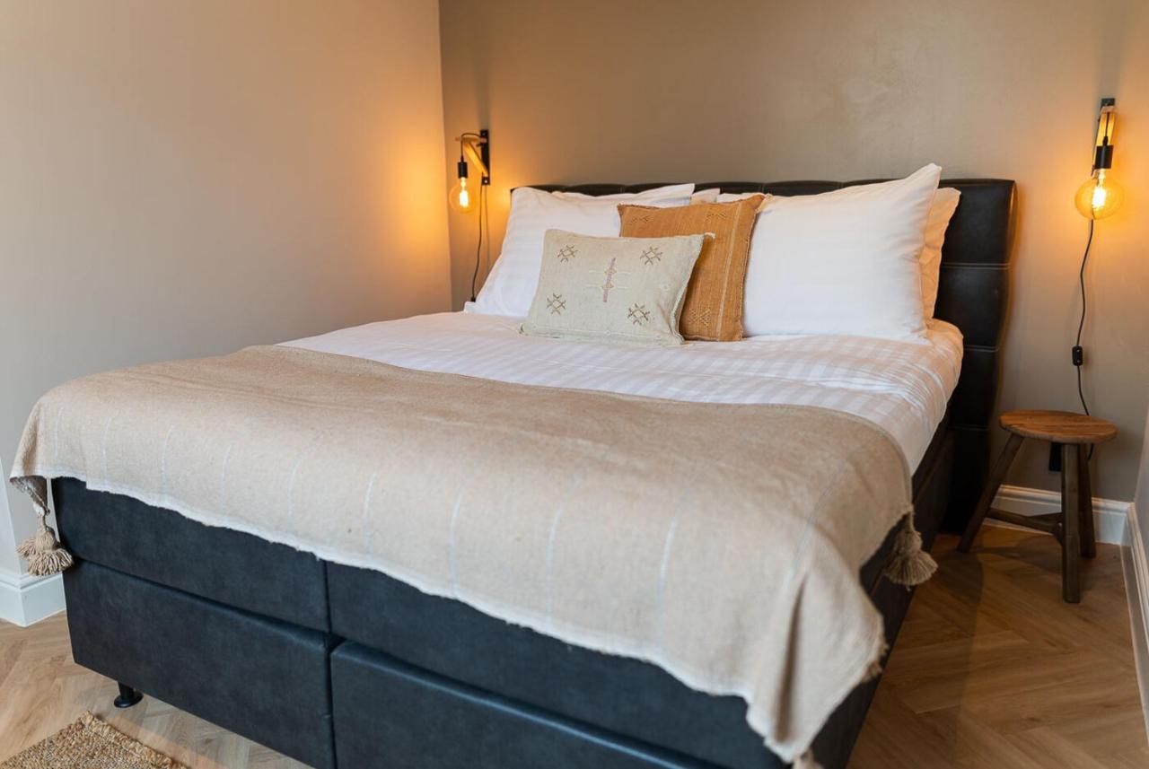 Double Room,1089866210:JPEG