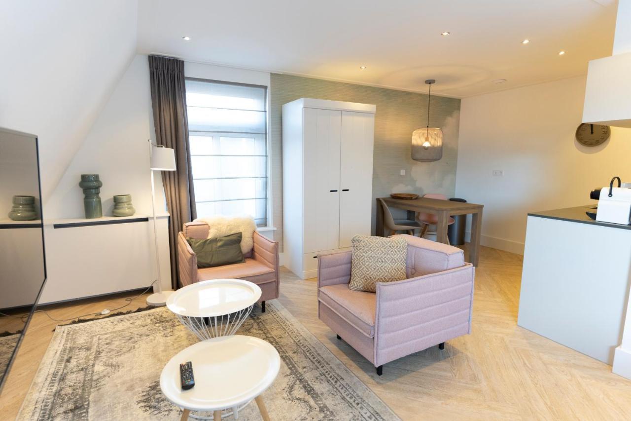 Deluxe Double Room Shower No Pets