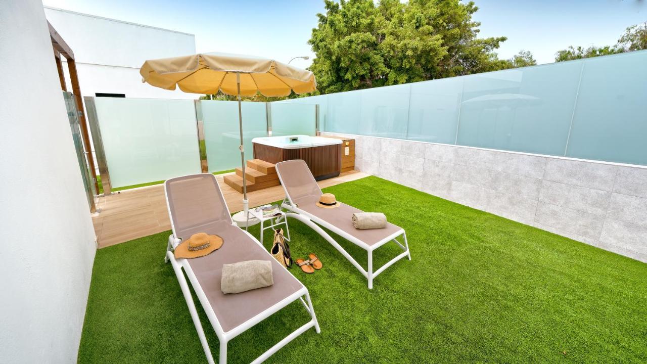 Deluxe Room Private Garden Jacuzzi,1207457317:JPEG