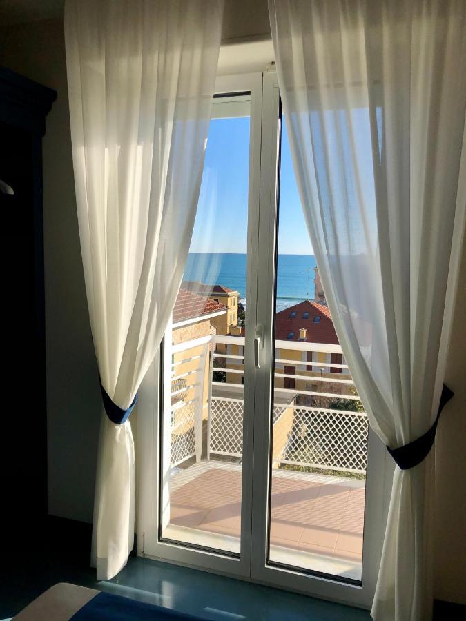 Triple Room Sea View