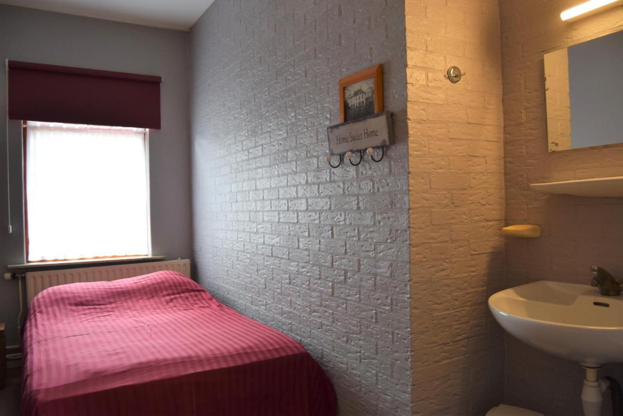 Single Room,1090463688:JPEG