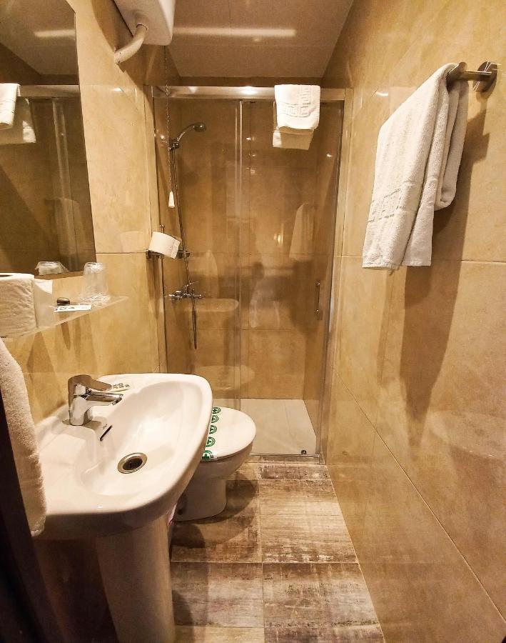 Standard Single Room,1602959996:JPEG