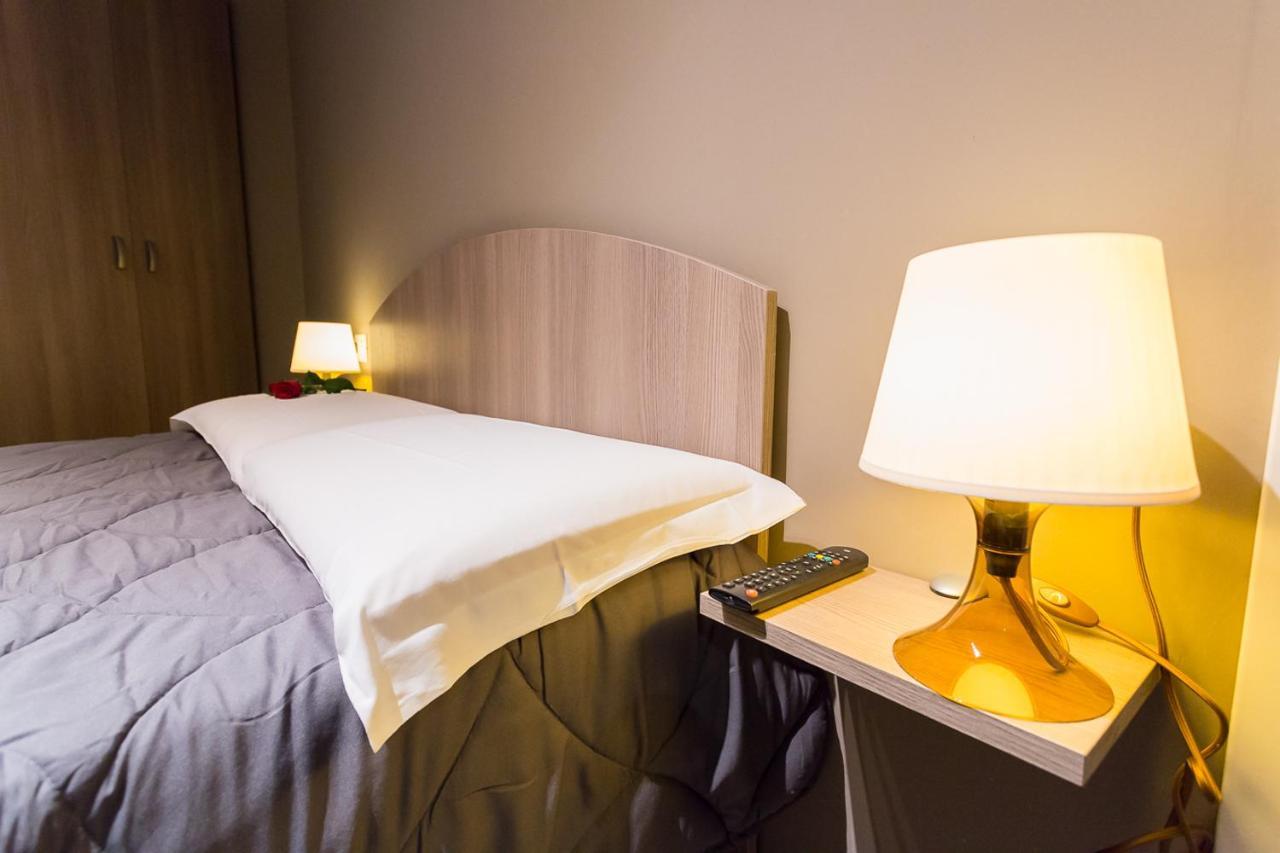 Deluxe Room,1090648617:JPEG