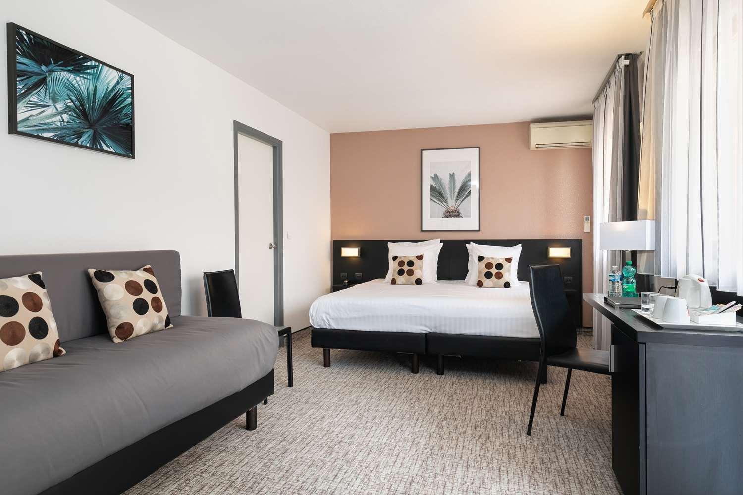 Triple Room Balcony,1273705987:JPEG