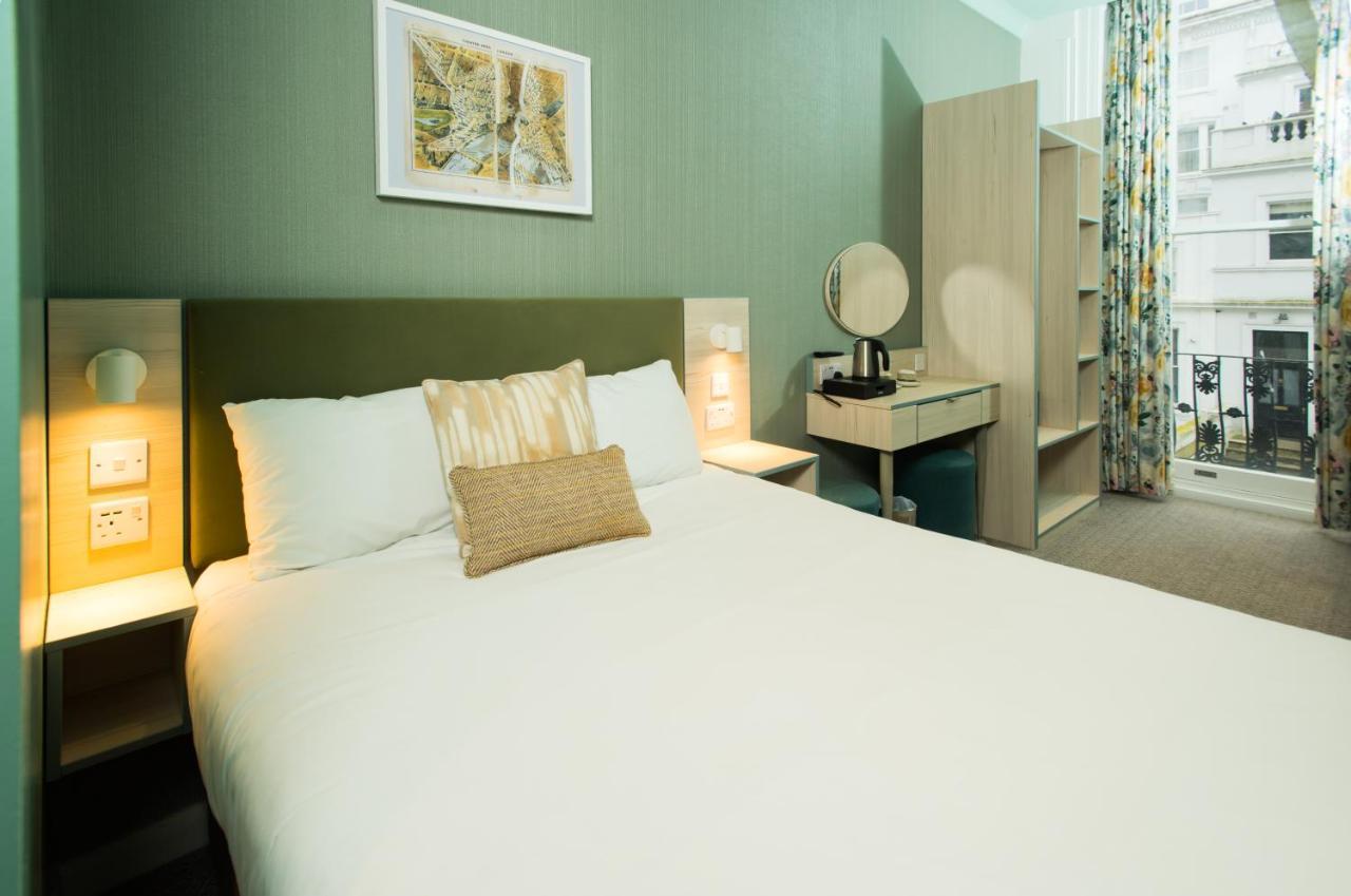 Double Room Private Bathroom