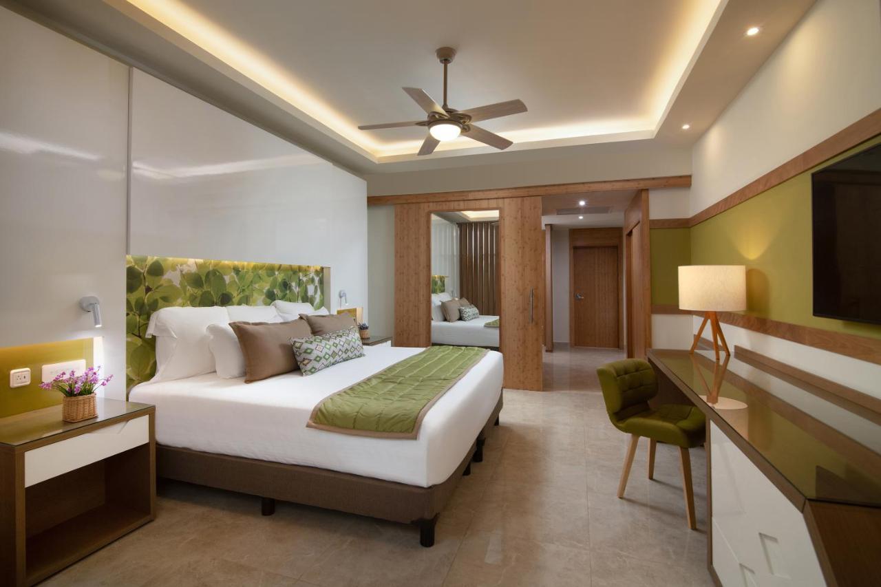 Premium Junior Suite Tropical View