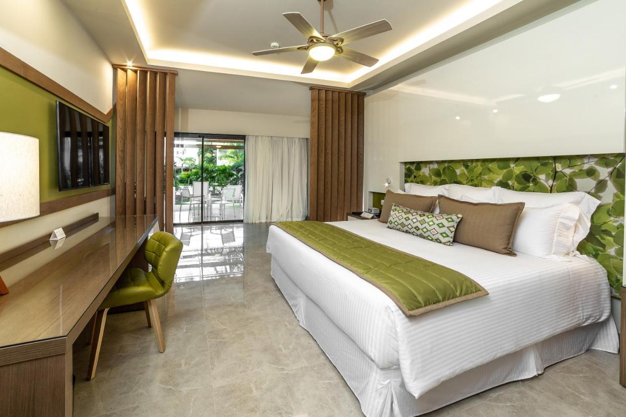 Premium Junior Suite Tropical View
