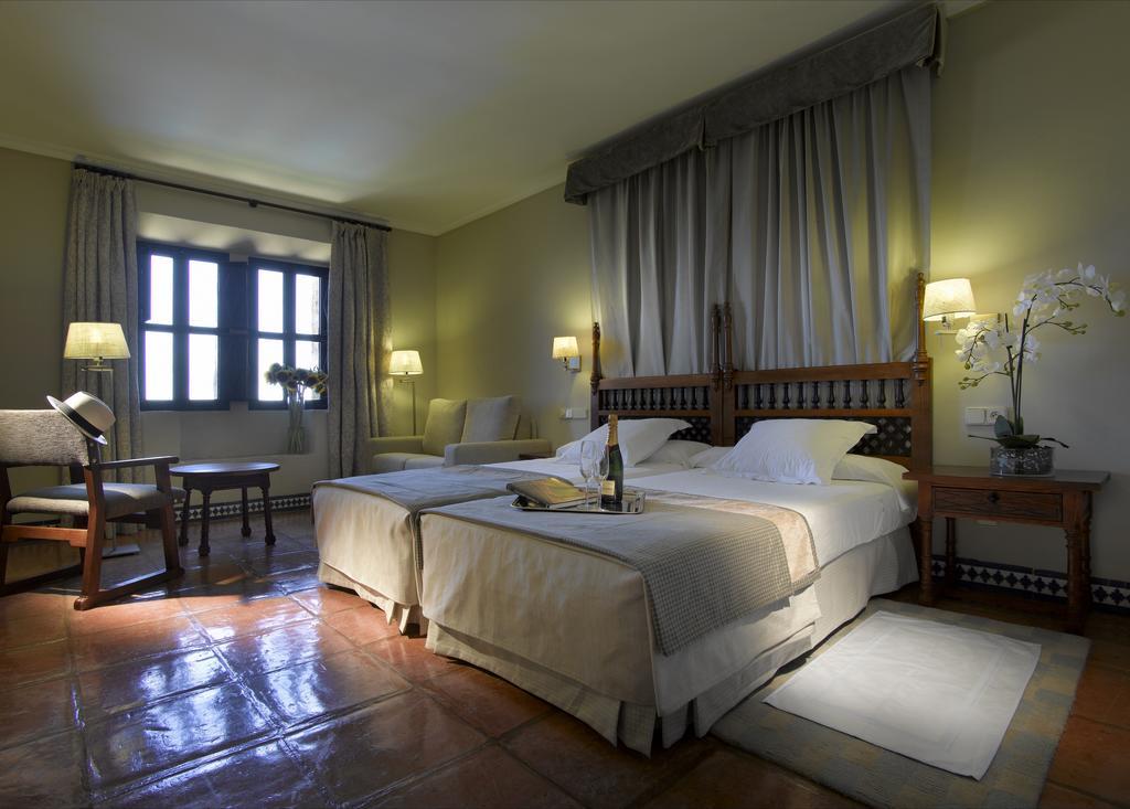 Double or Twin Room Extra Bed,1214639440:JPEG