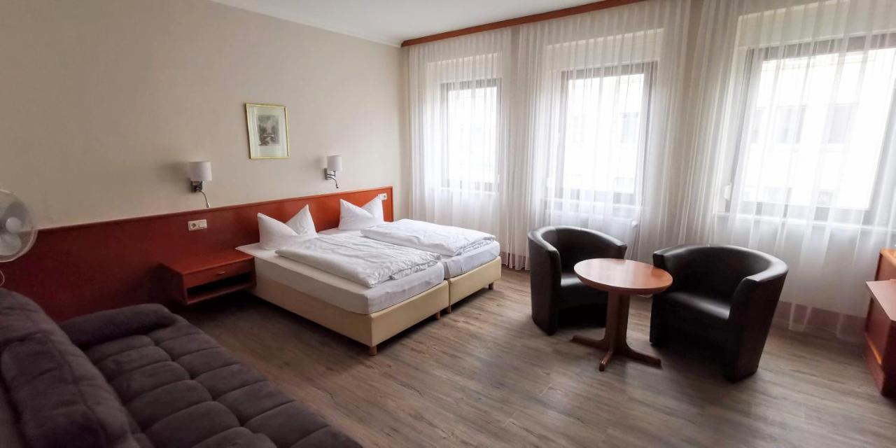 Large Double Room
