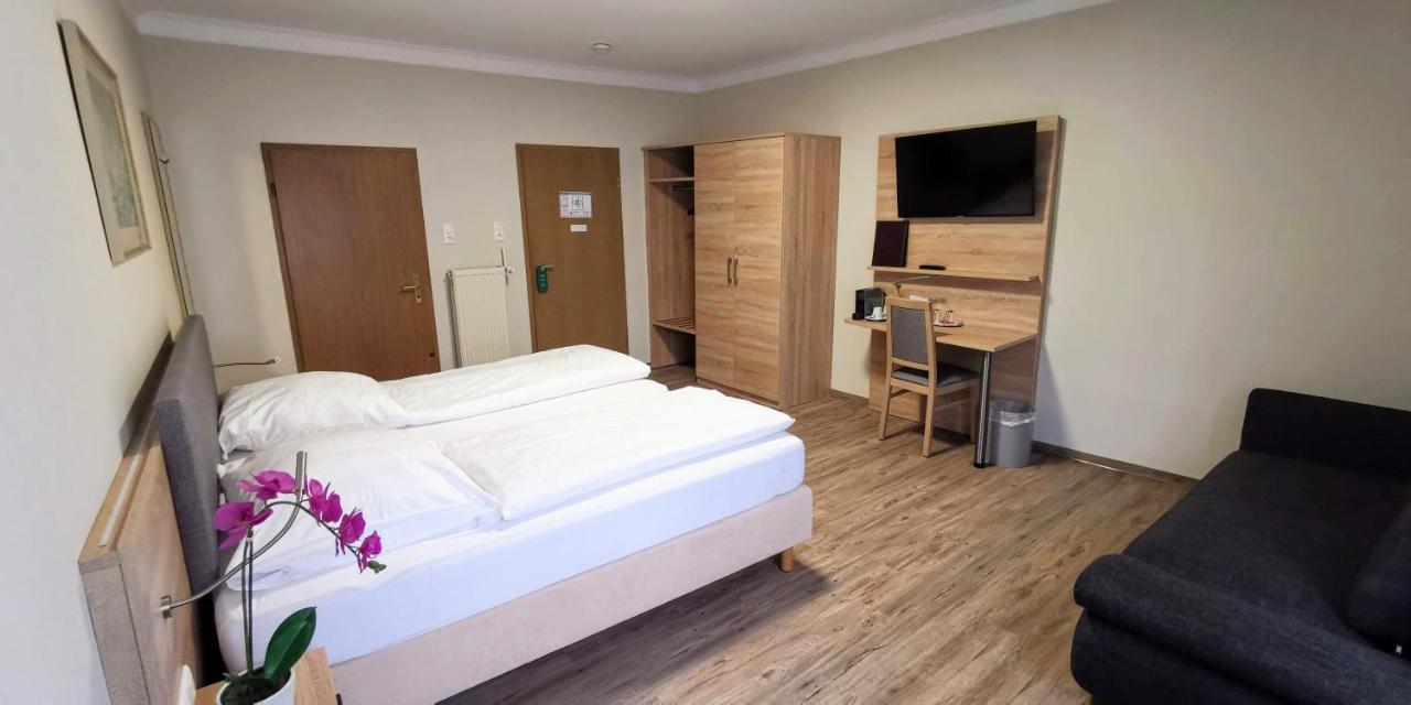 Large Double Room