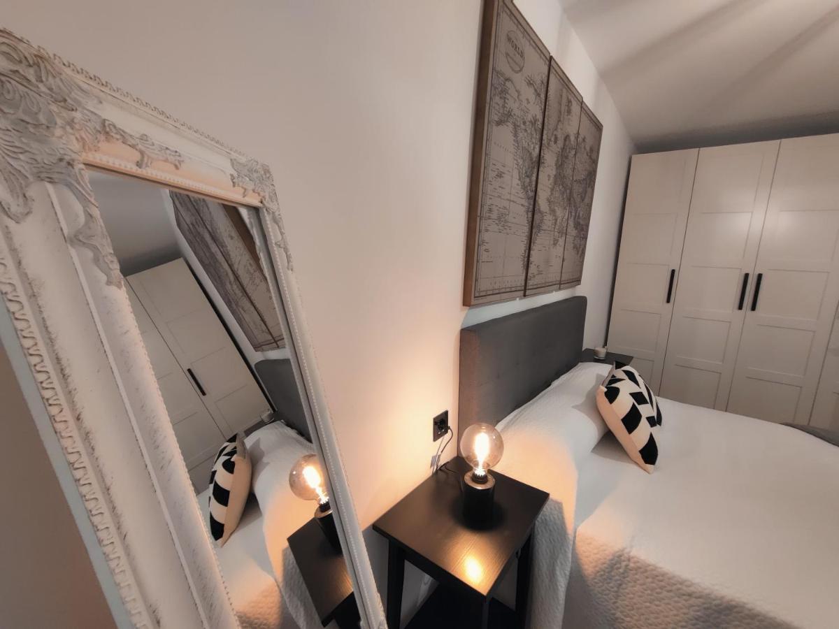 One-Bedroom Apartment,1093193067:JPEG
