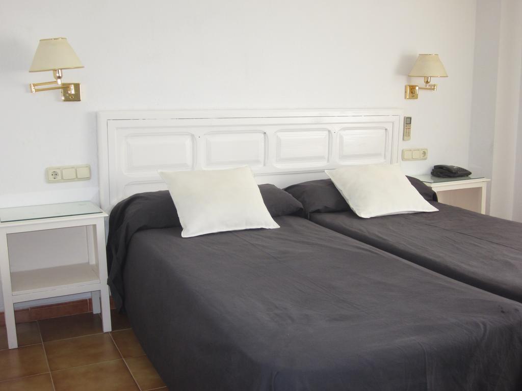 Economic Double or Twin Room,1589136154:JPEG