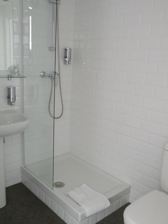 Junior Double Room,1580342673:JPEG