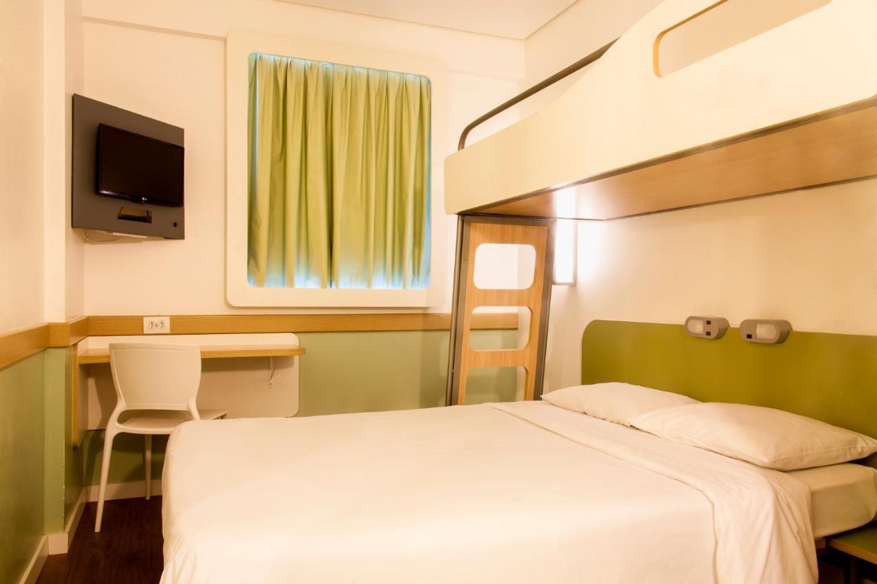 Standard Room Double Bed Foldaway Bed,1138789486:JPEG