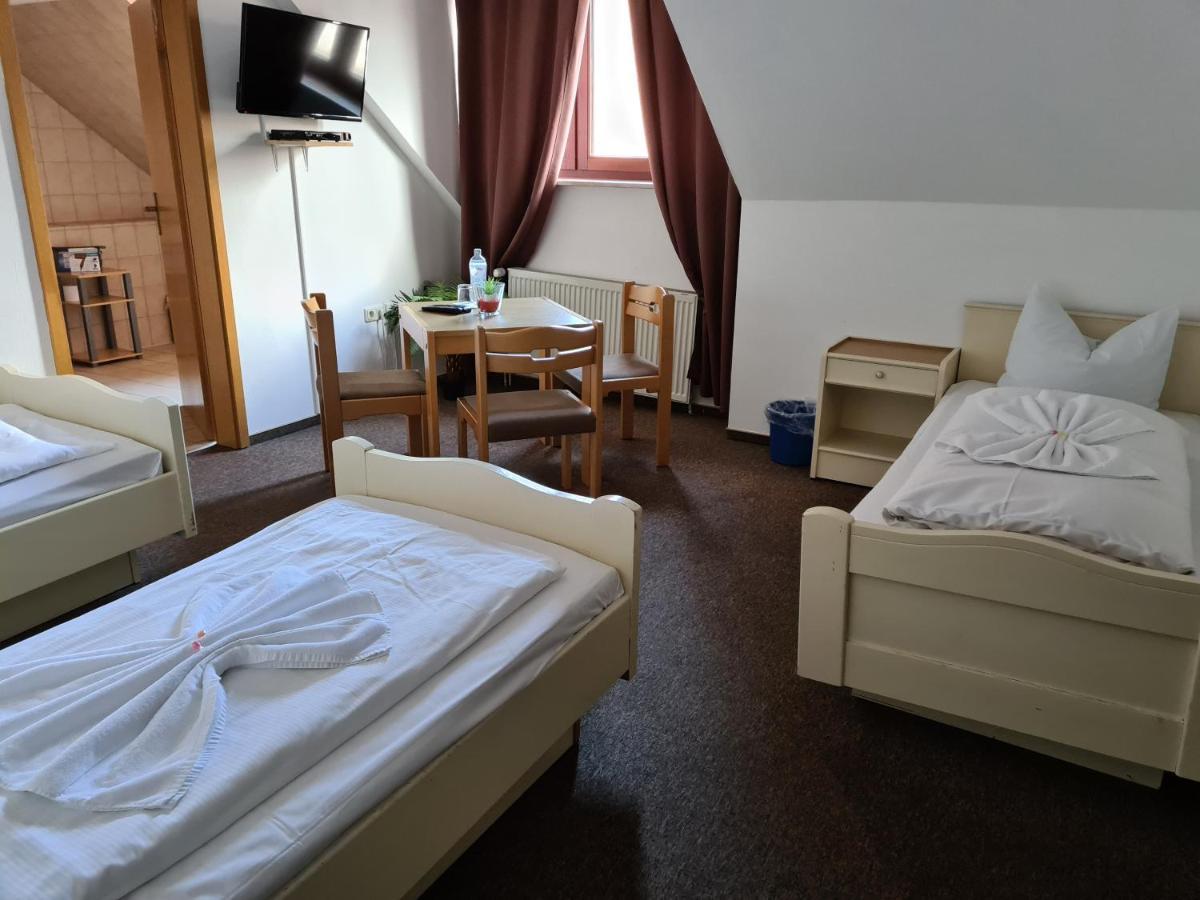 Triple Room,1109393574:JPEG