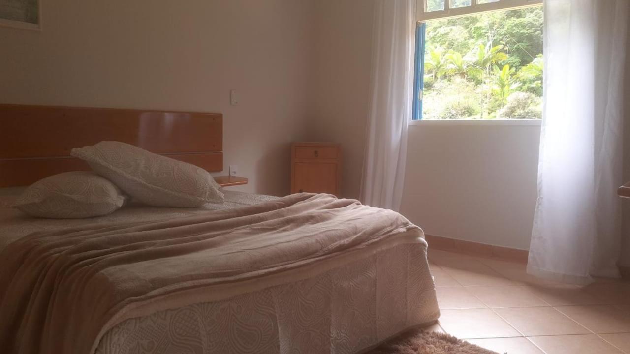 Suite,1095625485:JPEG