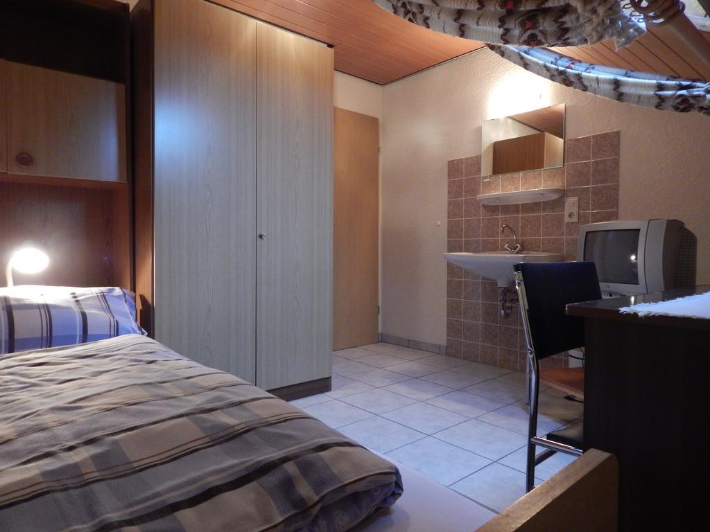 Single Room