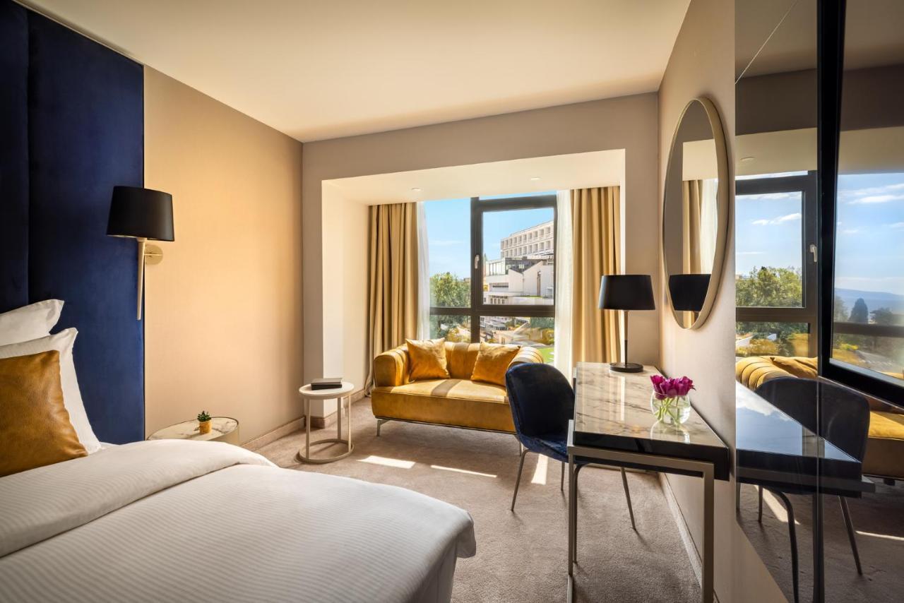 Superior Double or Twin Room Sea Side View