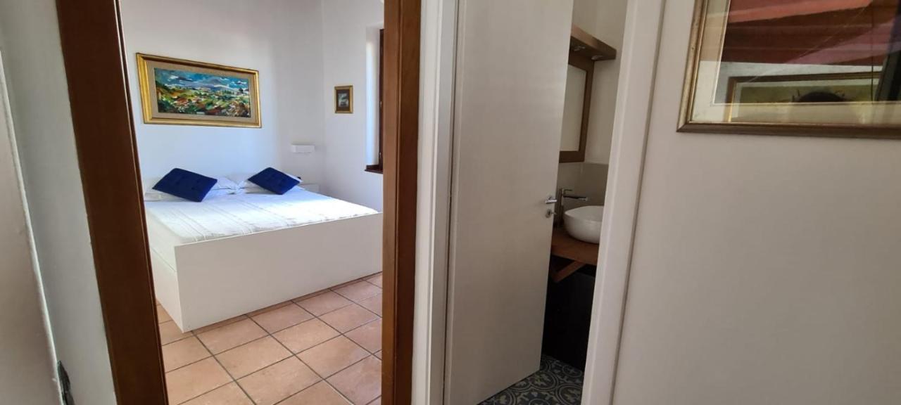 Deluxe Double Room,1097484150:JPEG