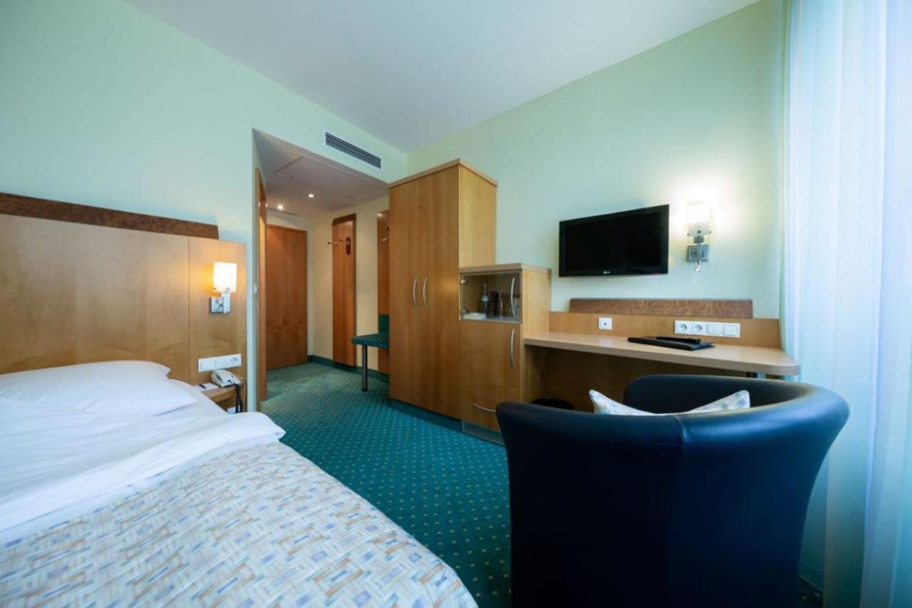 Small Single Room