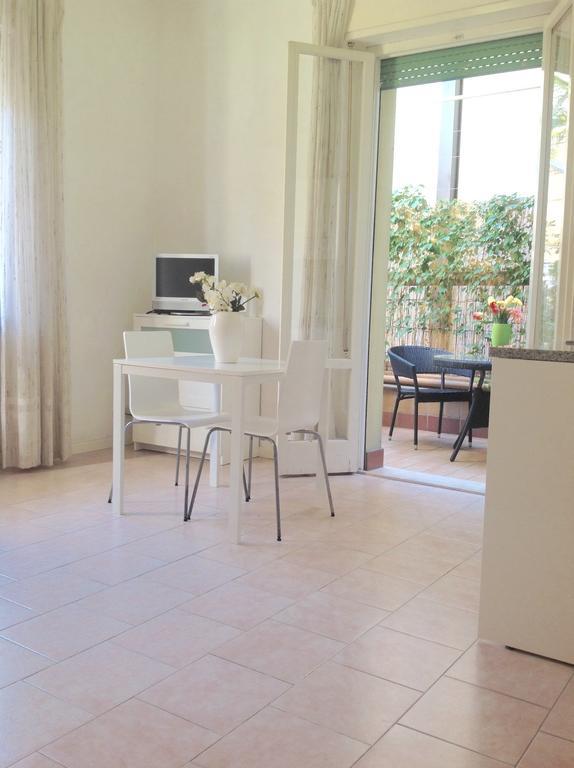 Studio Private Patio Ground Floor