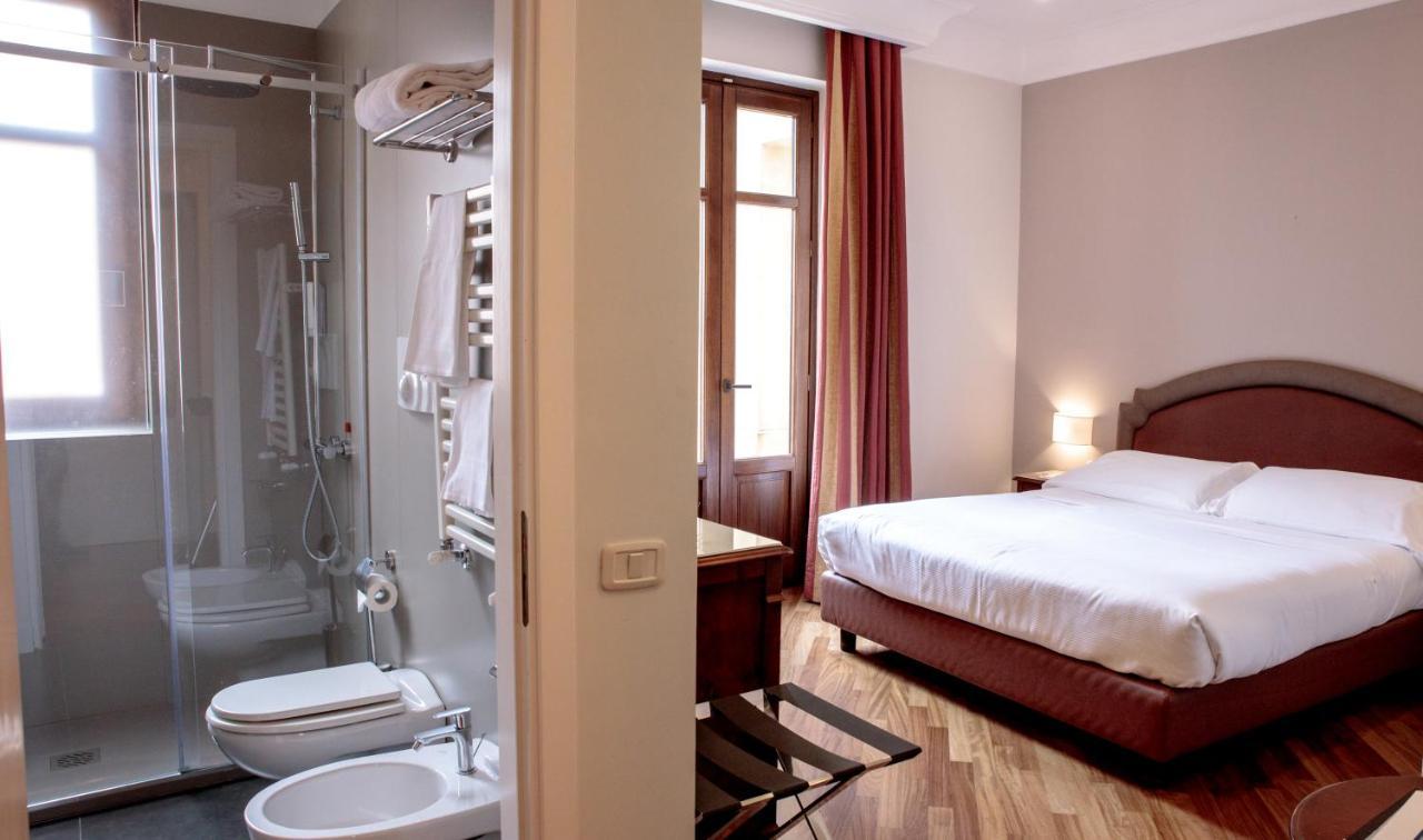 Standard Twin Room,1274739304:JPEG