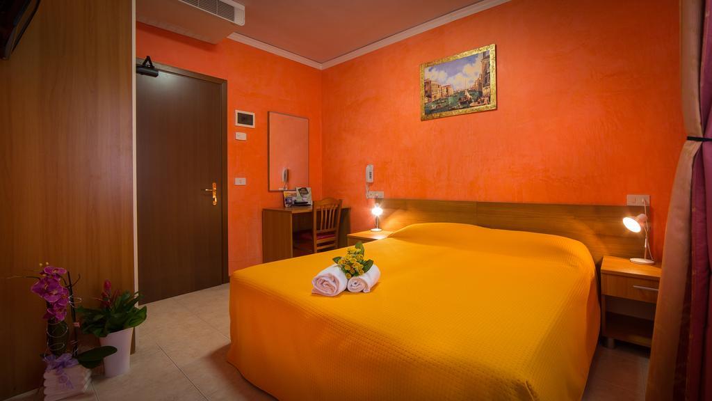 Standard Double Room,511426839:JPEG