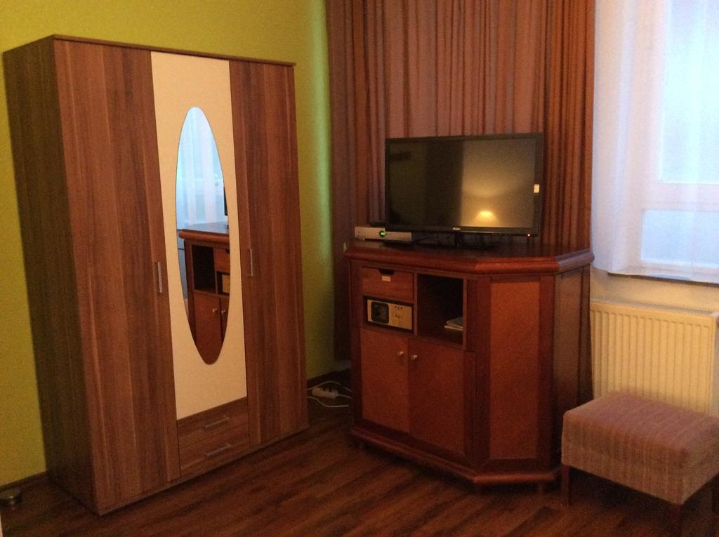 Double Room,140338959:JPEG