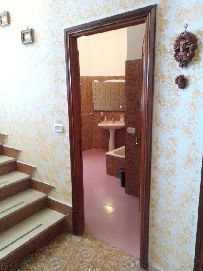 Triple Room Private External Bathroom,1100490960:JPEG