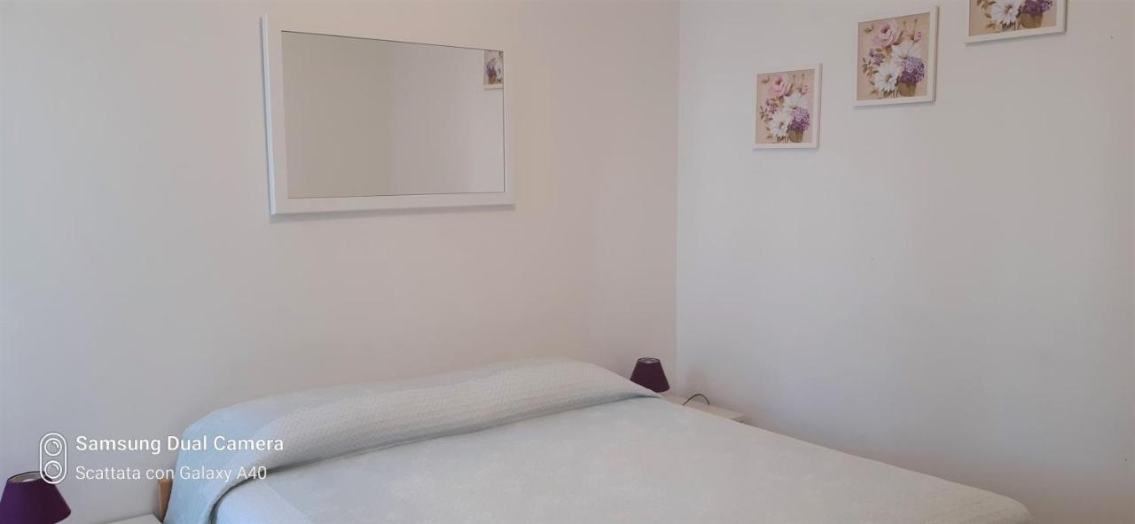Family Room,1101116211:JPEG