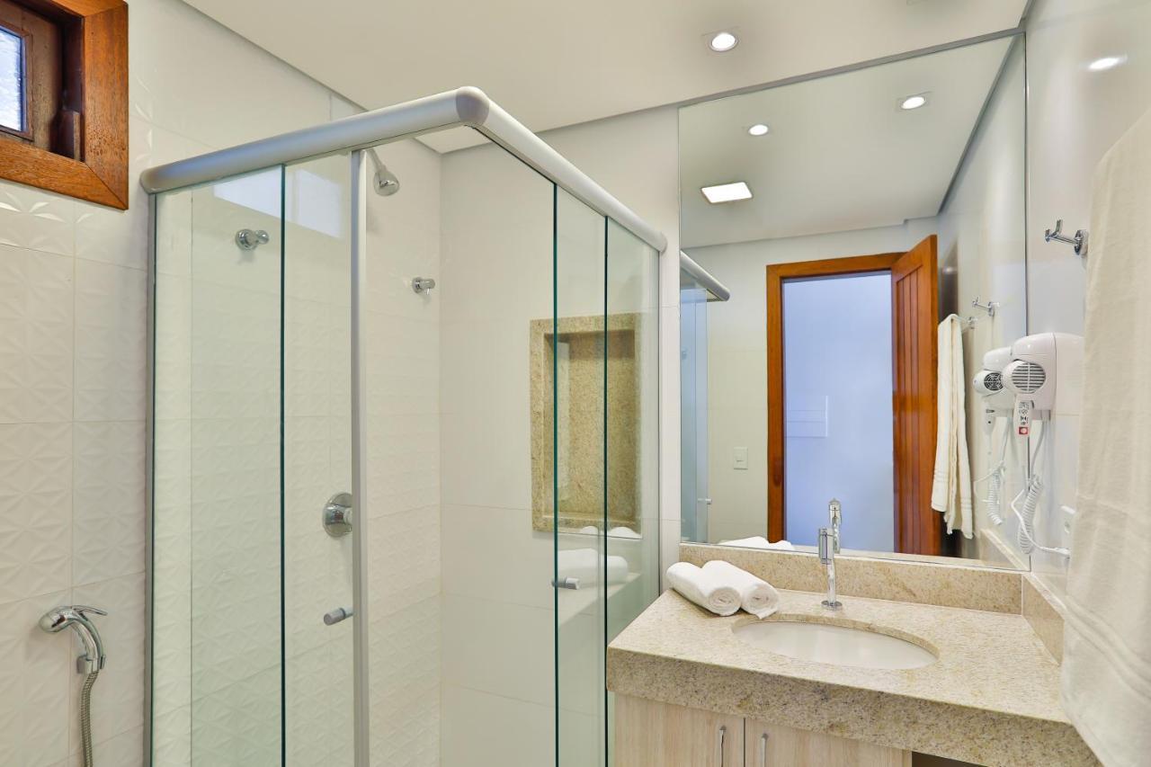 Luxury Triple Room,1346339249:JPEG