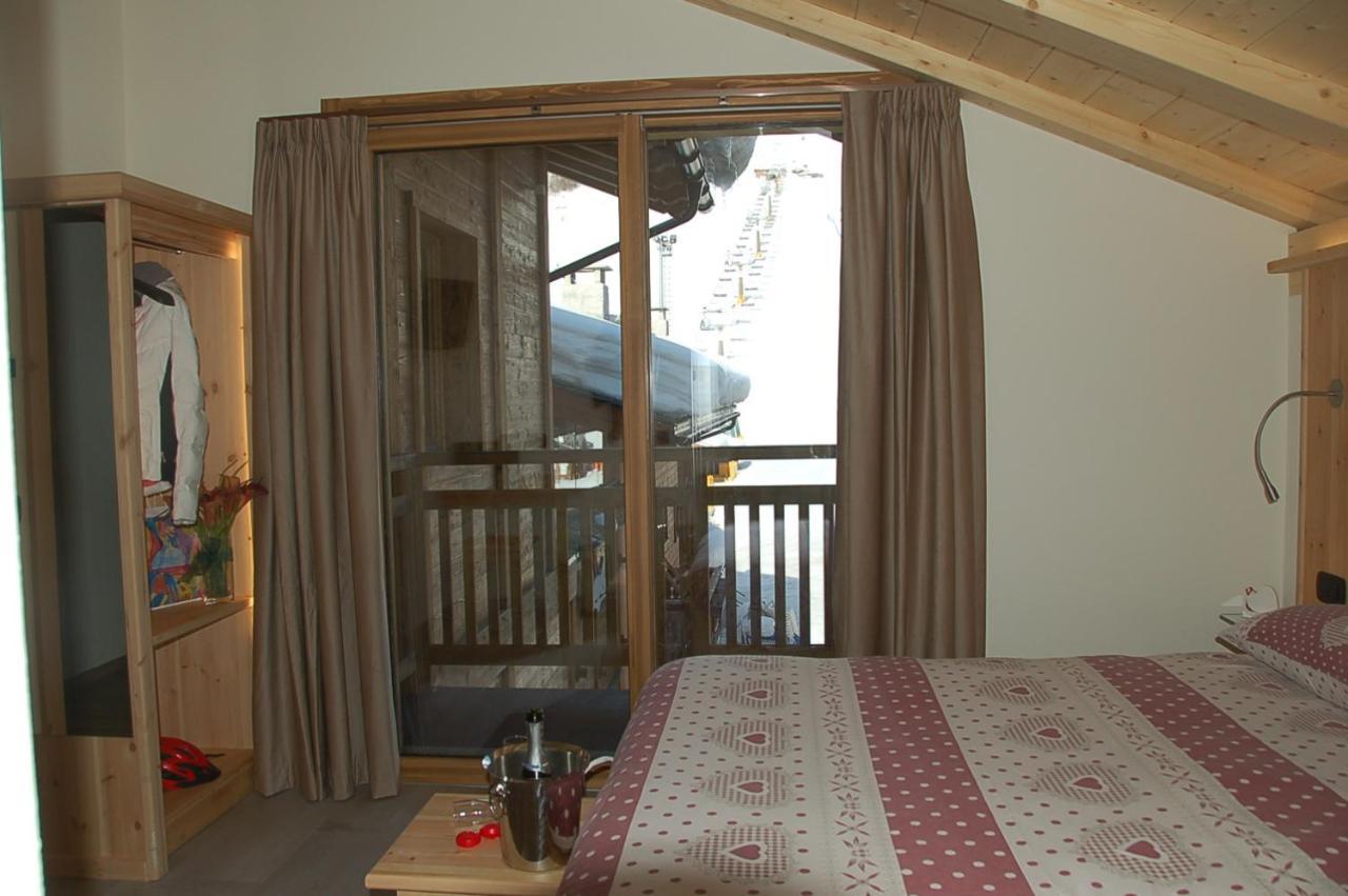 Standard Double or Twin Room Balcony