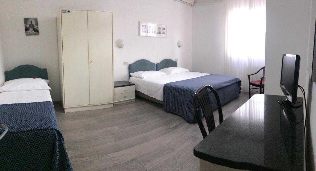 Triple Room,110219652:JPEG