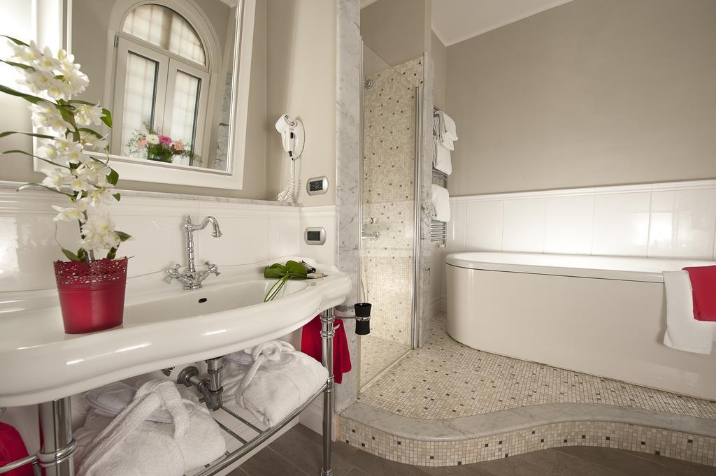 Deluxe Double Room Spa Bath
