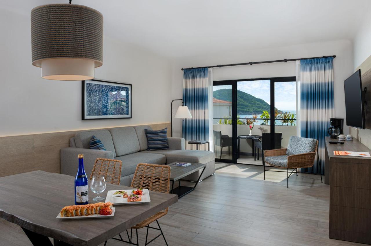 Junior Suite Oceanfront