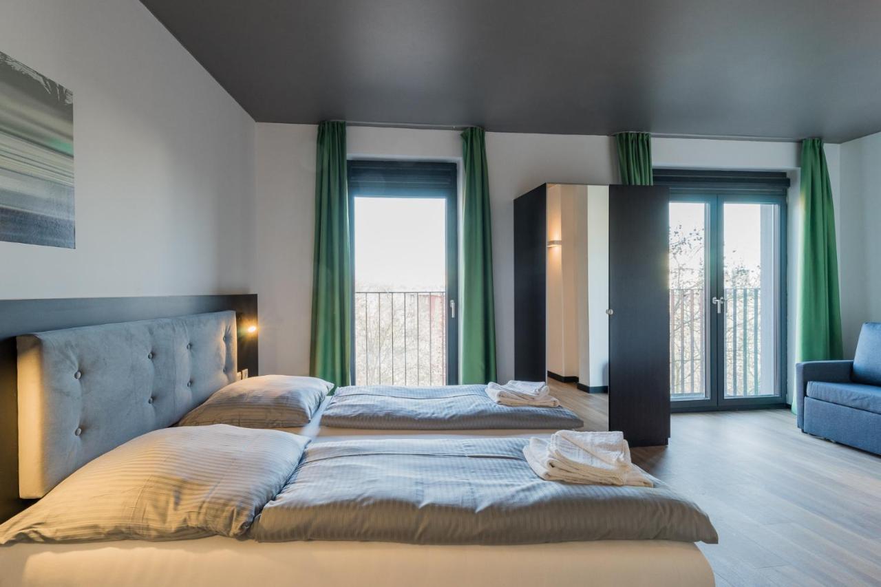 Studio für 3 Personen