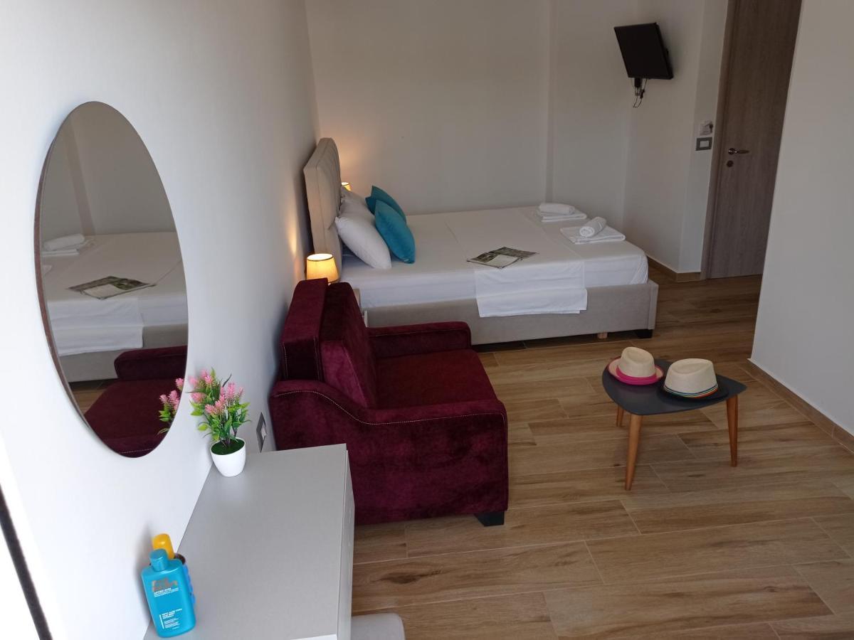 Luxury Triple Room