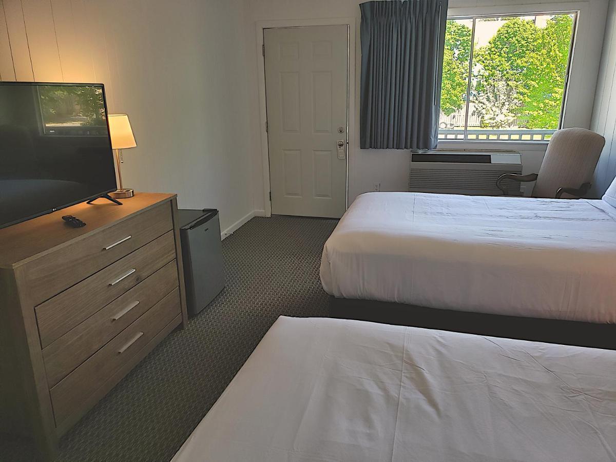 Double Room Two Double Beds