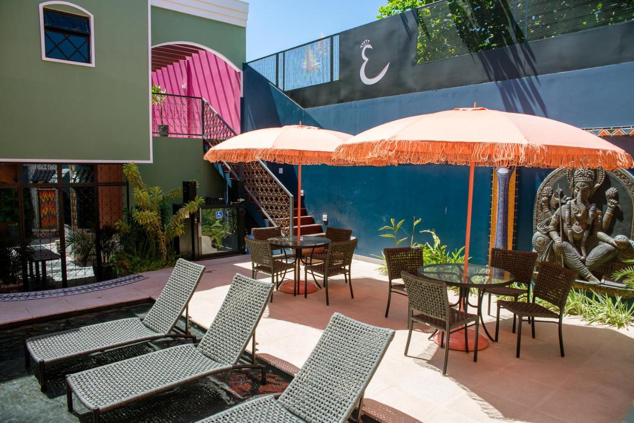 King Suite Pool View