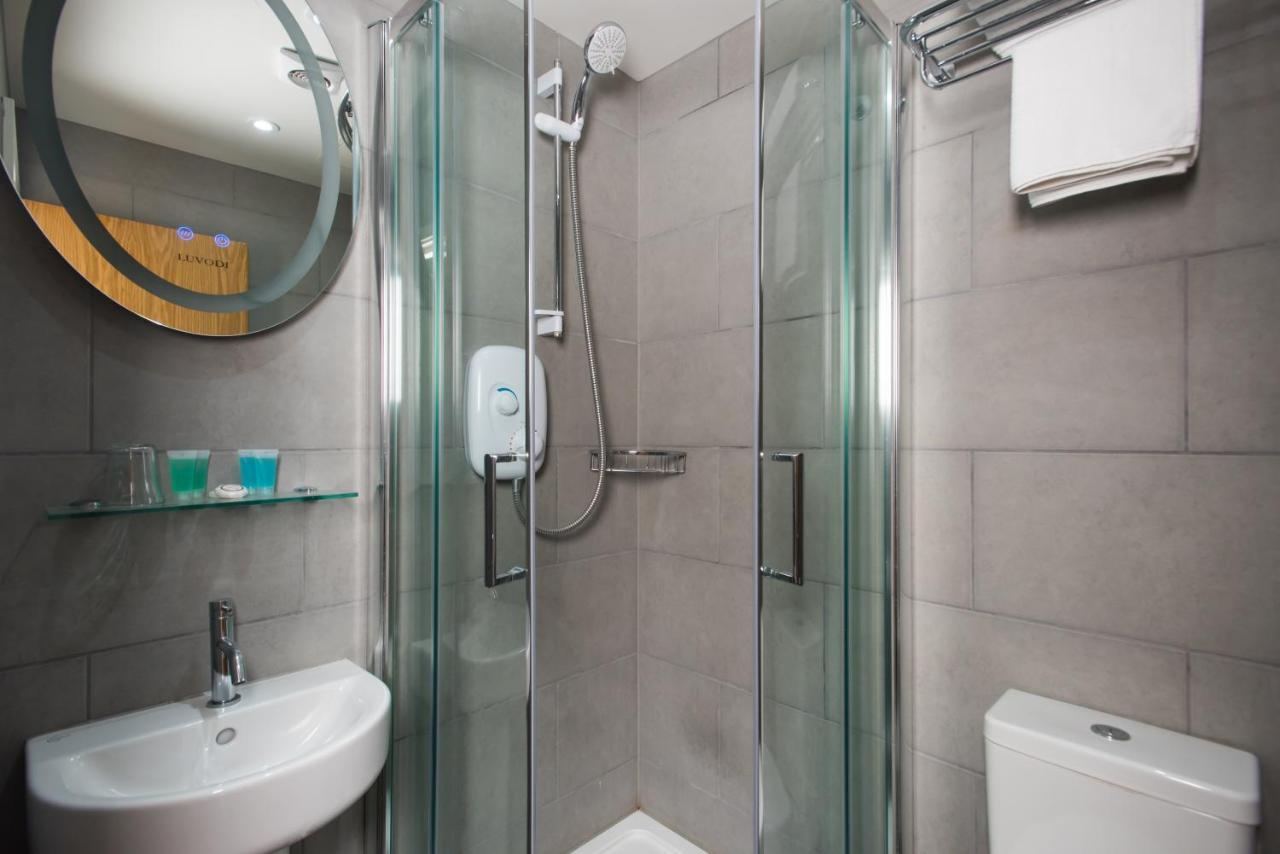 Double Room Private Bathroom