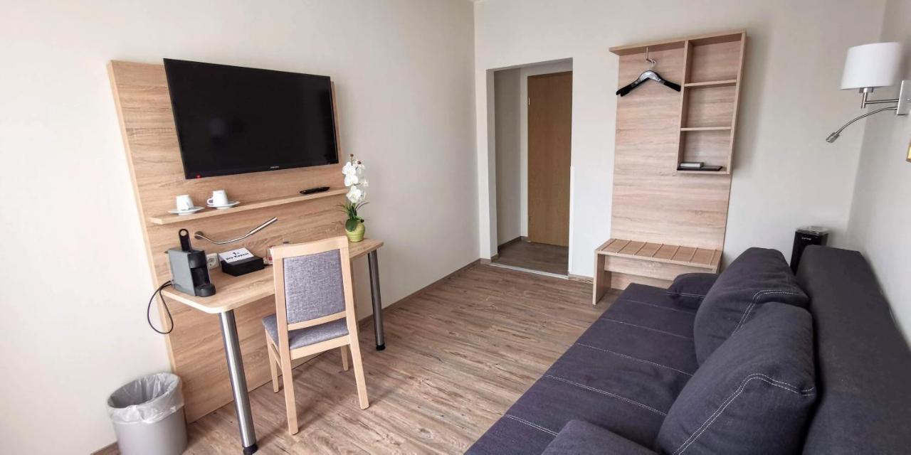 Large Double Room