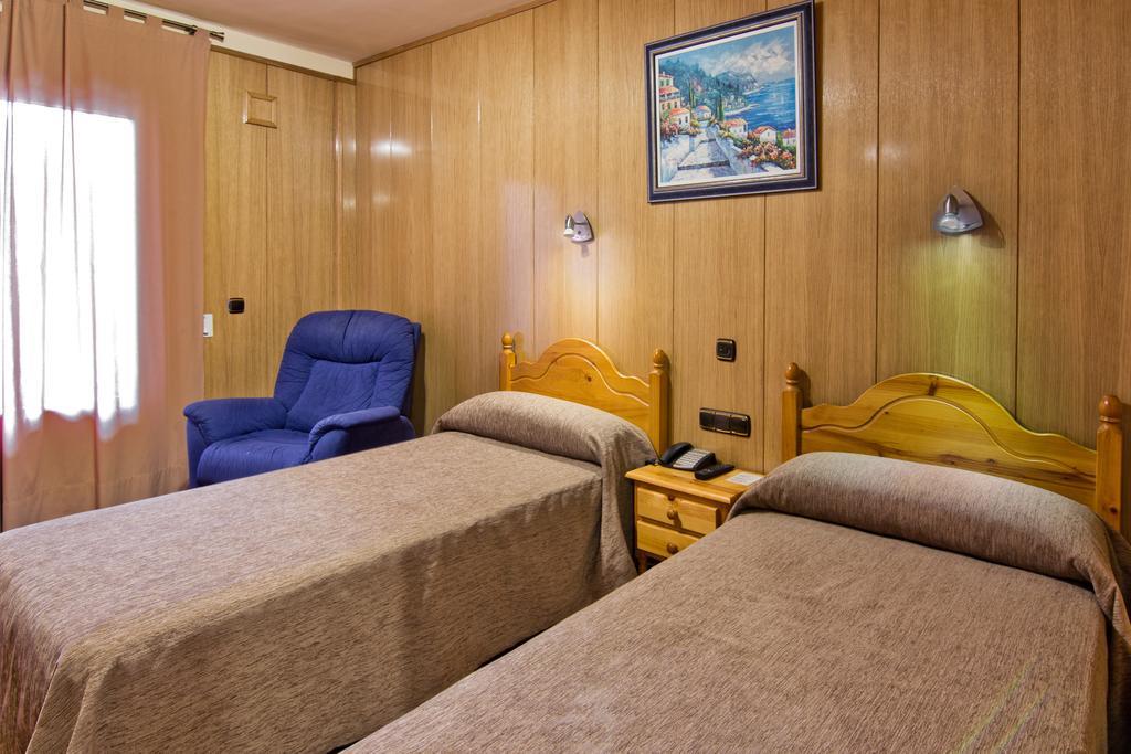 Twin Room,31075220:JPEG